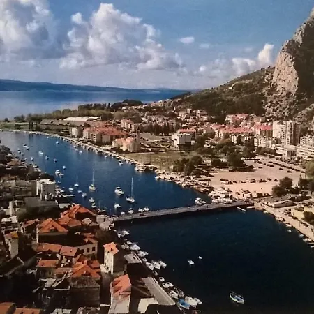 Apartman Renata Omiš Exterior foto