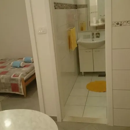 Apartman Renata Omiš Exterior foto